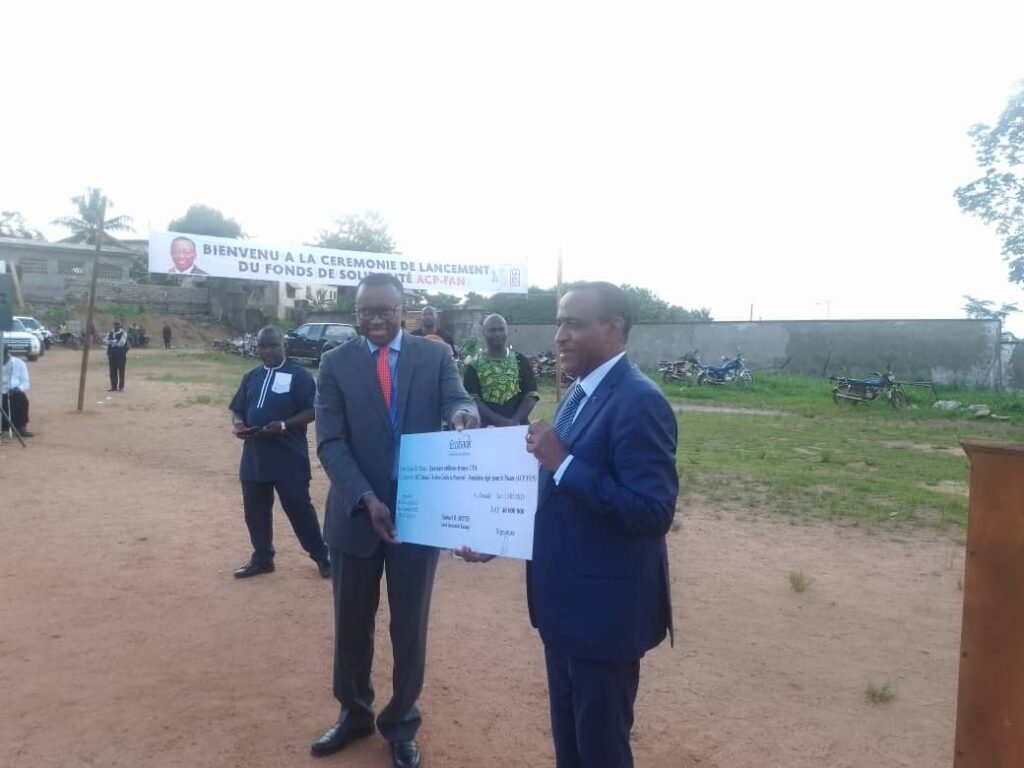 Microprojets Nkam : L’honorable Samuel Dieudonné Moth fait une dotation initiale de 40 millions de FCFA pour l’Acp-Fan.
